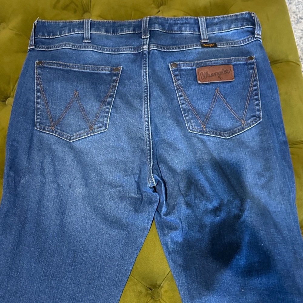 Women’s Retro Wrangler Jeans like new size 32x34